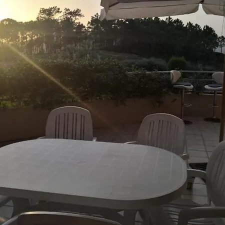 2 Bedroom With Large Terrace דירה *